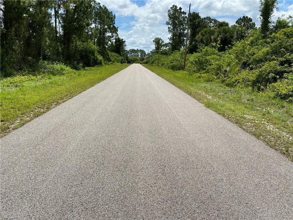 1226 CUMMINGS ST E LEHIGH ACRES, FL 33974