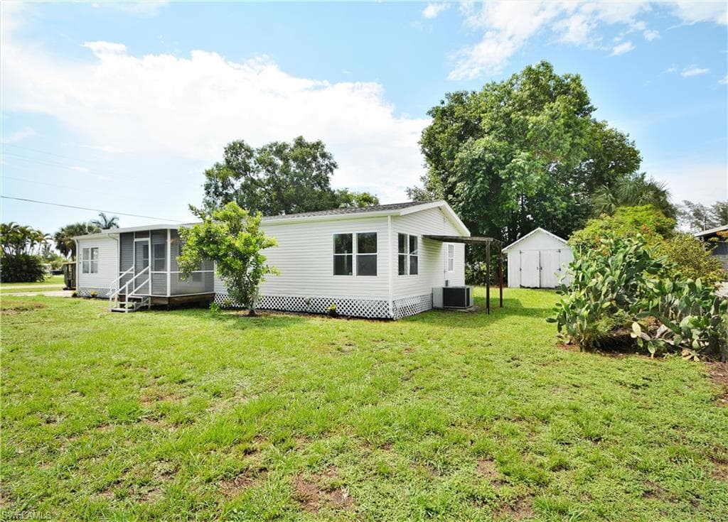 176 Andrea LN NAPLES, FL 34114