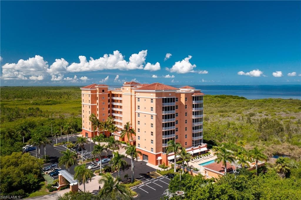 3191 Matecumbe Key RD 105 PUNTA GORDA, FL 33955