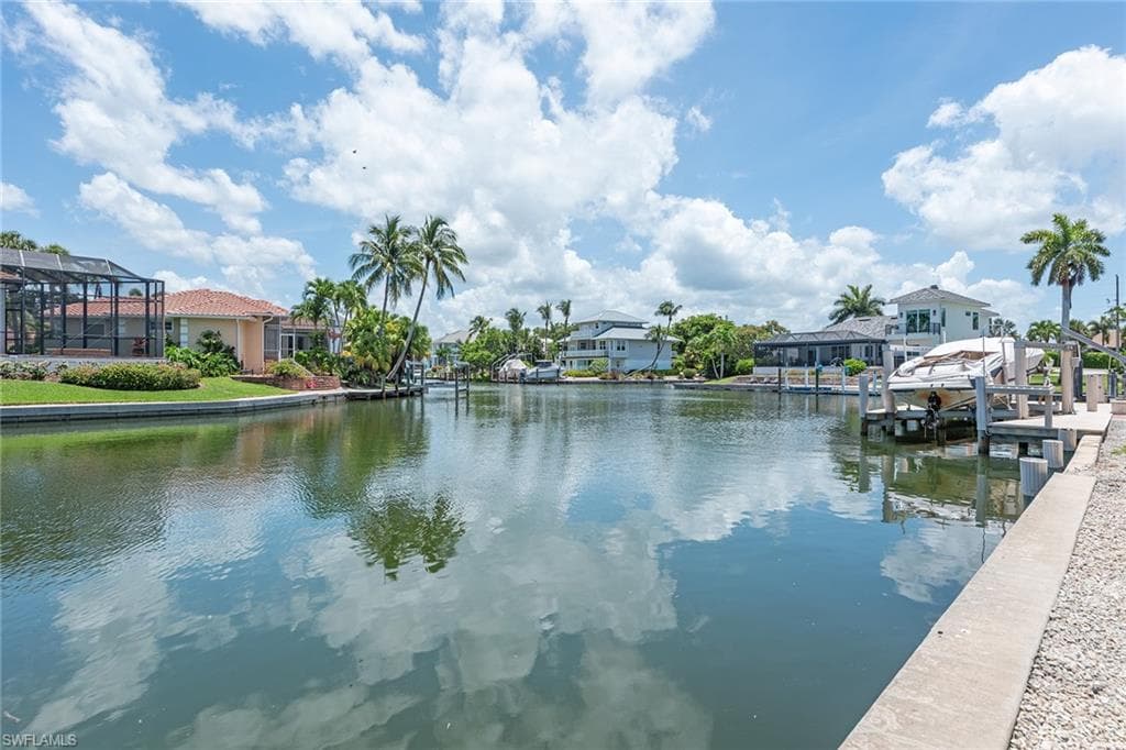 519 Spinnaker DR MARCO ISLAND, FL 34145