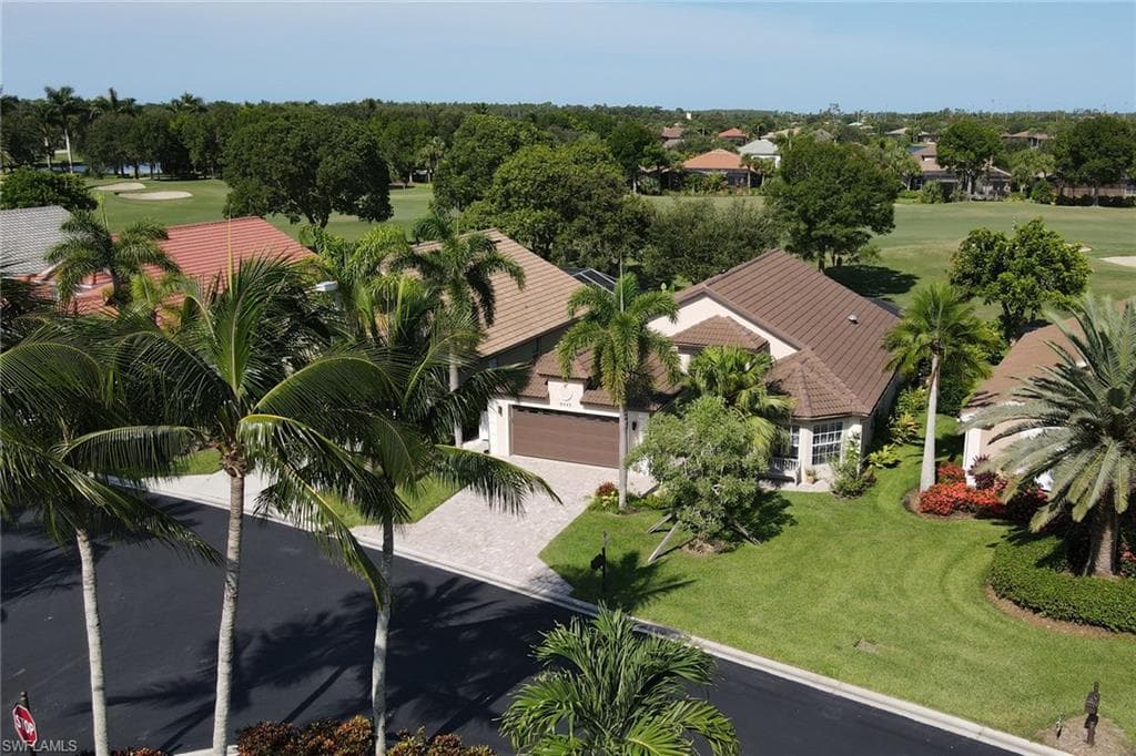 8445 Indian Wells WAY NAPLES, FL 34113