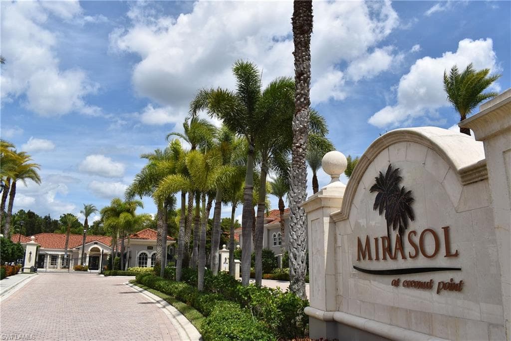 23420 Alamanda DR 202 ESTERO, FL 34135