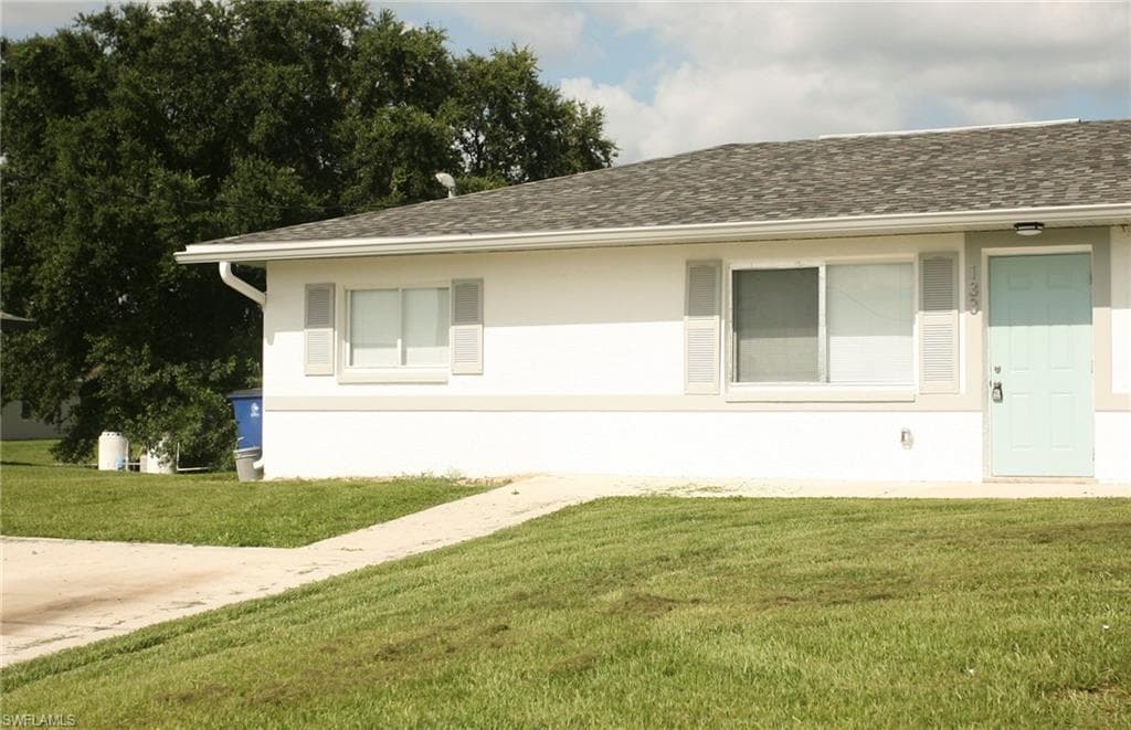 133 Gordon AVE S LEHIGH ACRES, FL 33973
