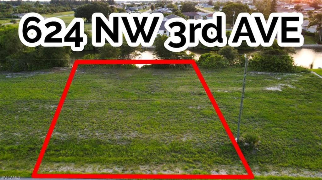 624 NW 3rd AVE CAPE CORAL, FL 33993