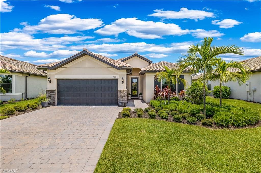19605 Utopia LN ESTERO, FL 33928