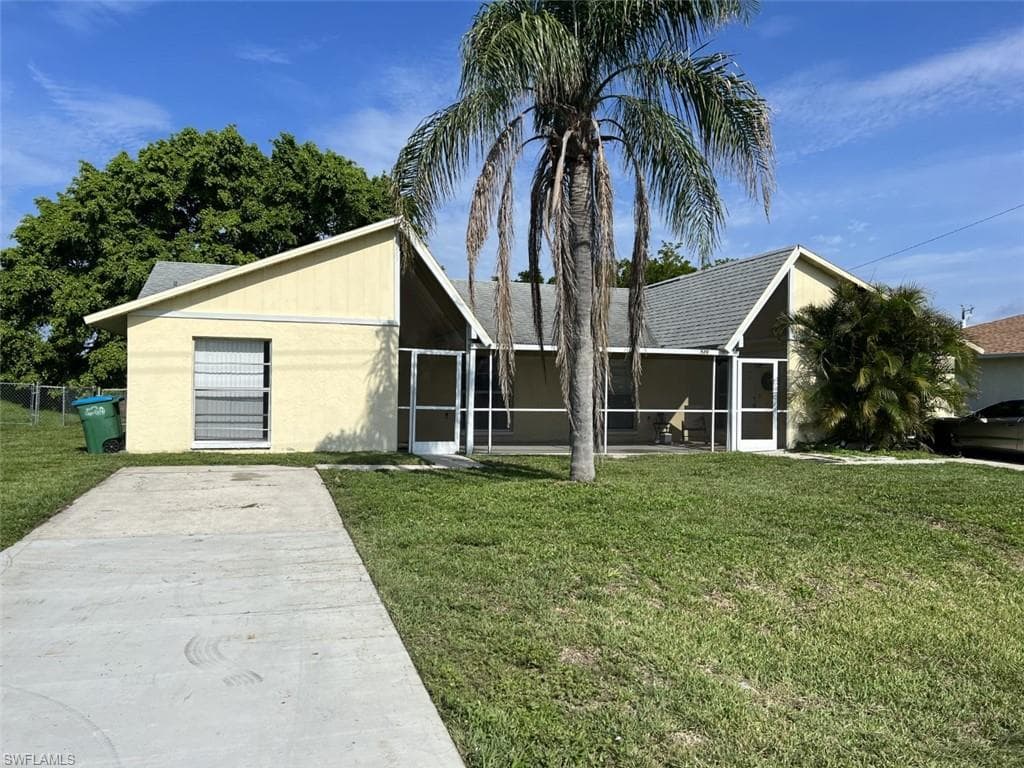 924 Andalusia BLVD CAPE CORAL, FL 33909