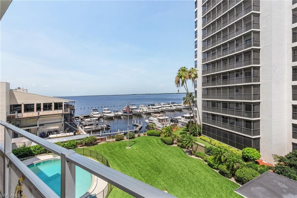 2350 W 1st ST 406 FORT MYERS, FL 33901