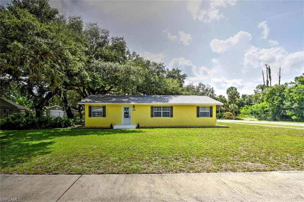 240 Hardee ST LABELLE, FL 33935