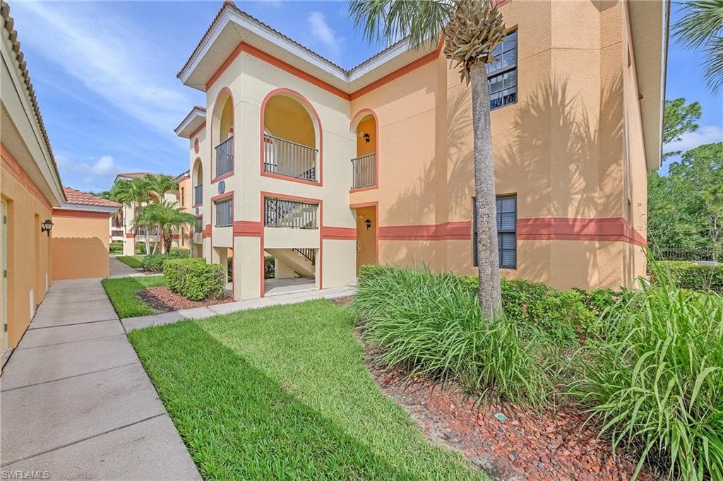 13781 Julias WAY 128 FORT MYERS, FL 33919