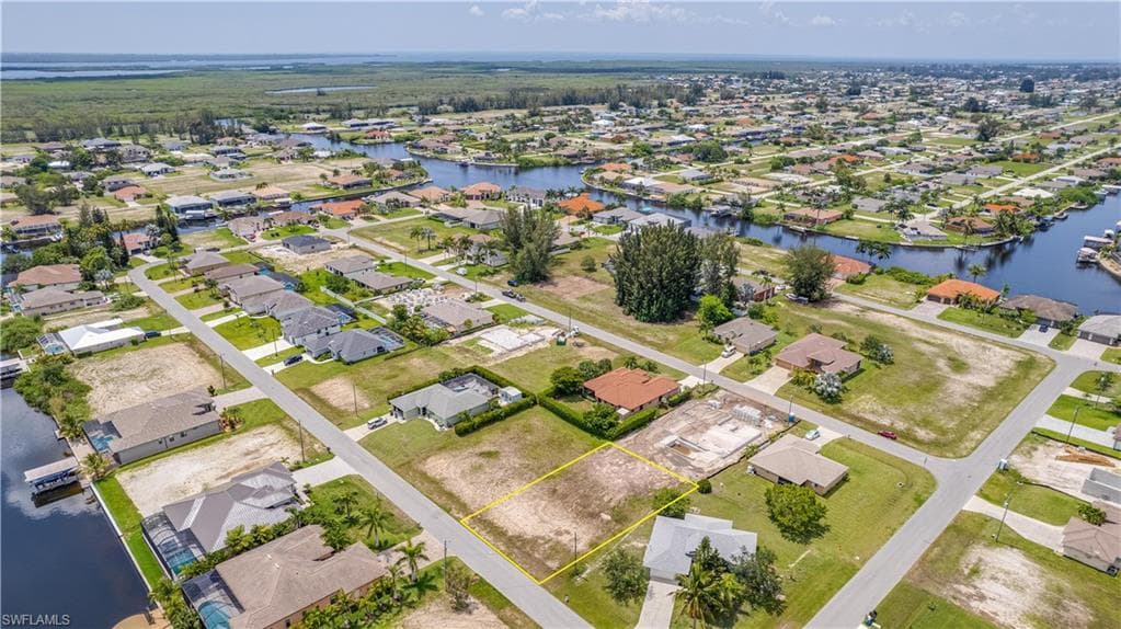 3605 NW 2nd TER CAPE CORAL, FL 33993