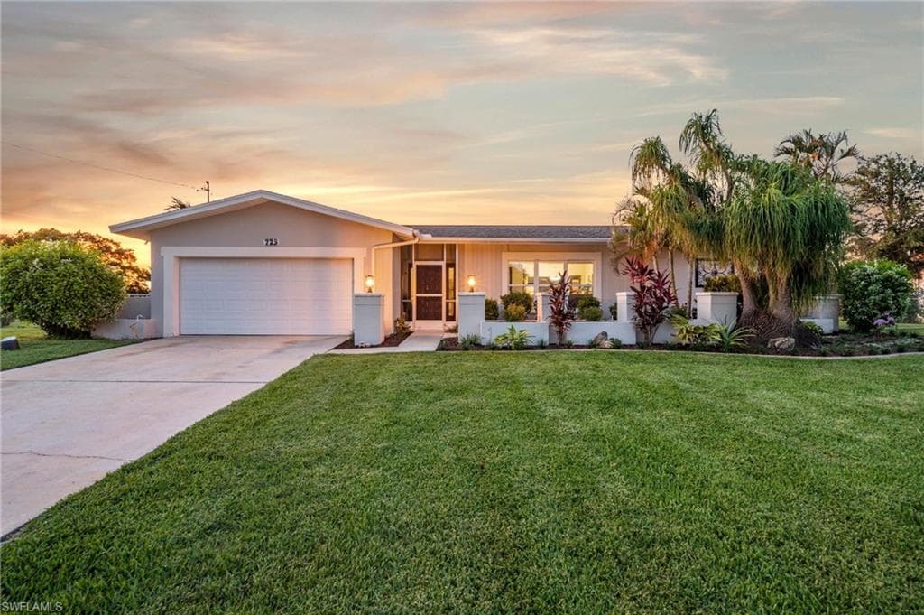 723 SE 44th ST CAPE CORAL, FL 33904