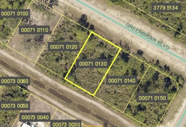 405 Greenbriar BLVD LEHIGH ACRES, FL 33972