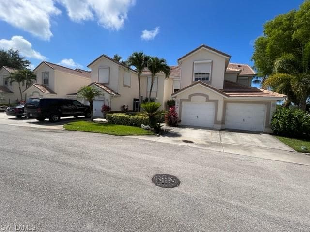 221 Sunrise Cay 103 NAPLES, FL 34114