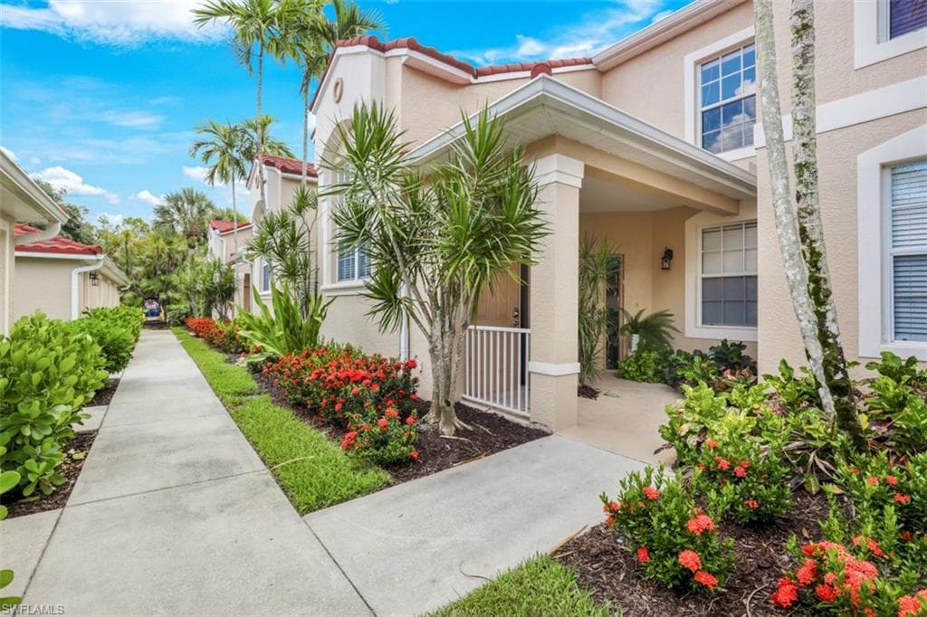 2920 Cypress Trace CIR 203 NAPLES, FL 34119