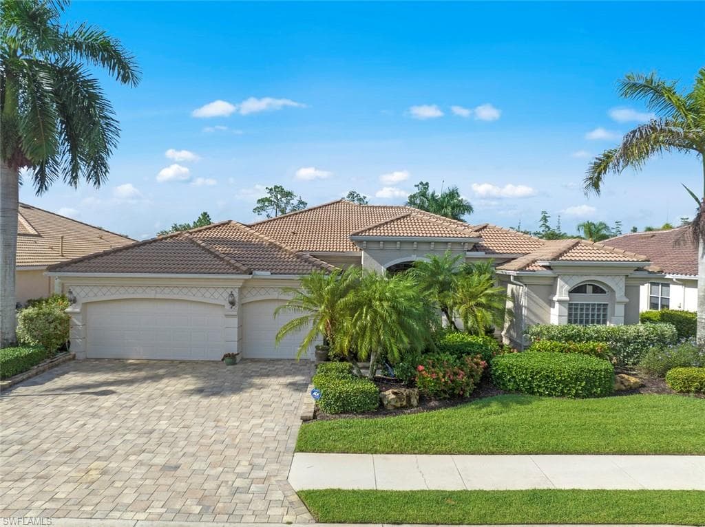 19232 La Serena DR ESTERO, FL 33967