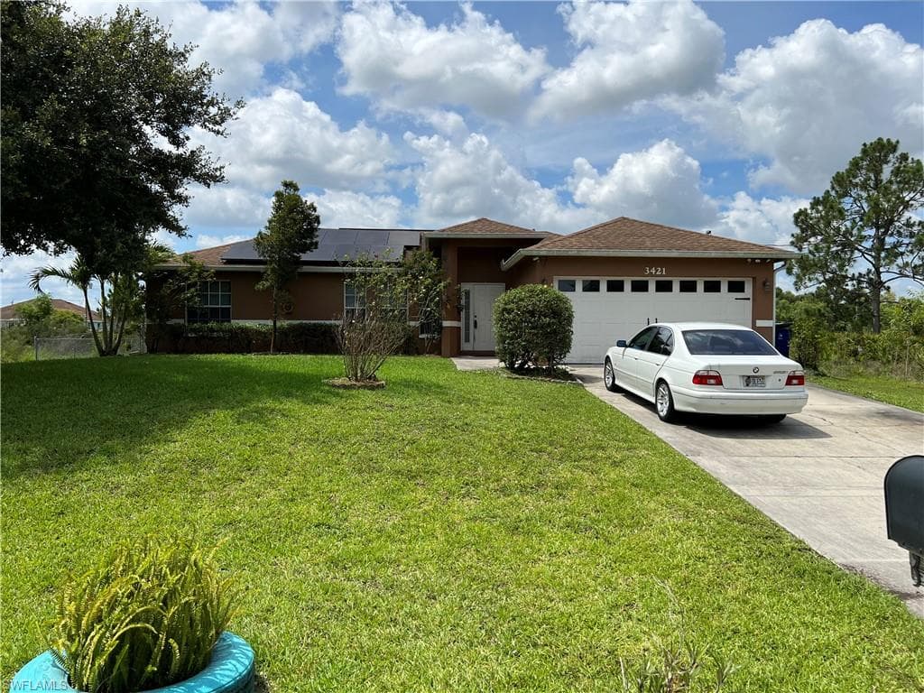 3421 22nd ST W LEHIGH ACRES, FL 33971
