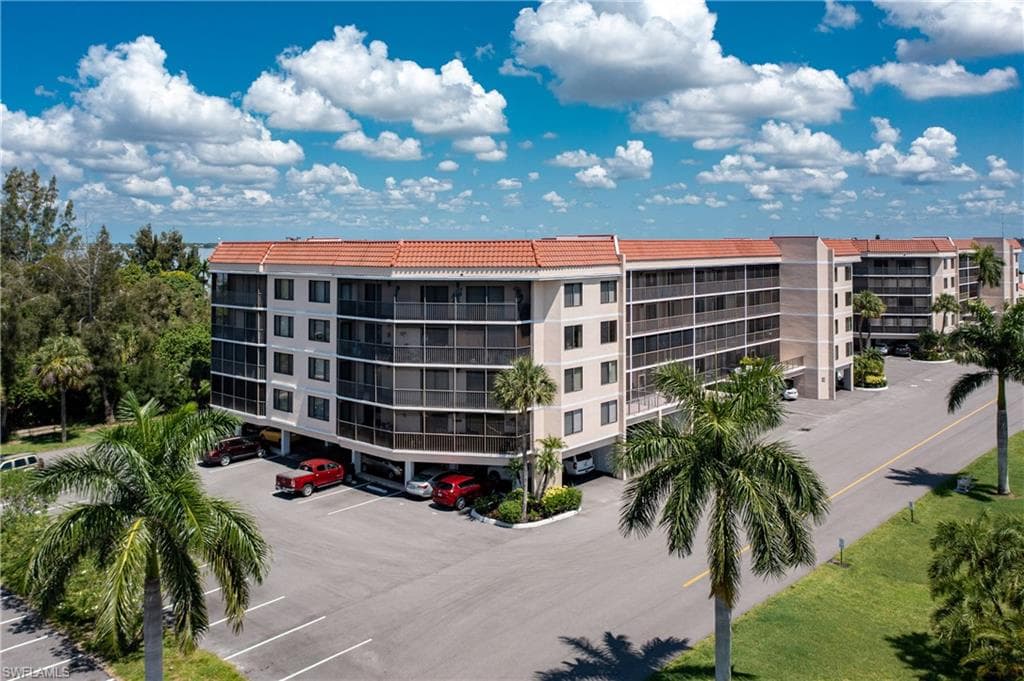 25188 Marion AVE E111 PUNTA GORDA, FL 33950