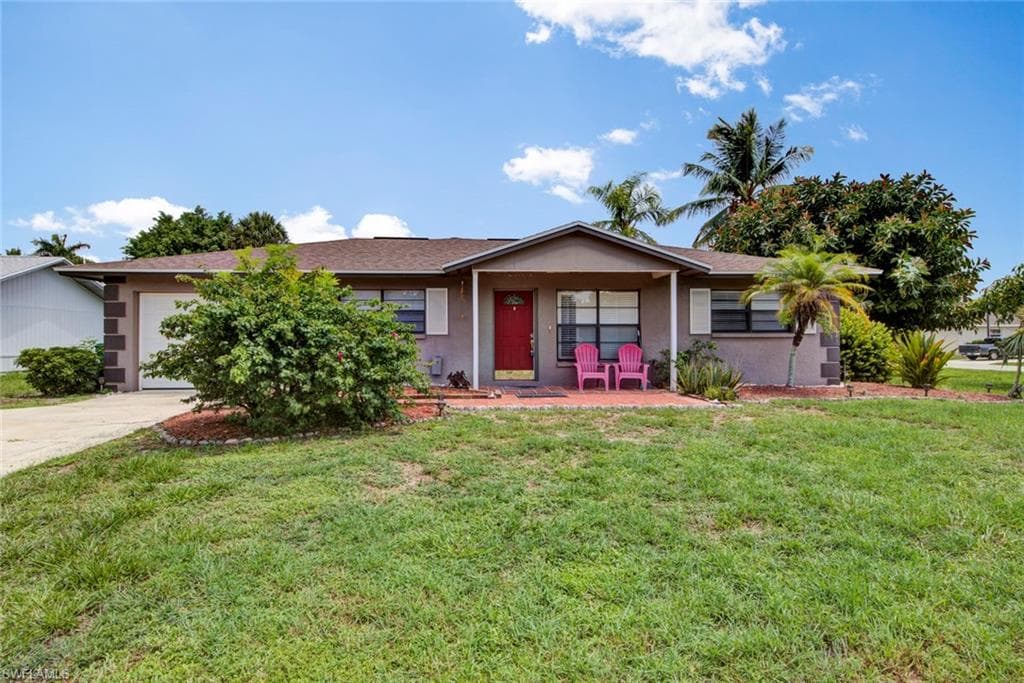 951 ROSEA CT NAPLES, FL 34104
