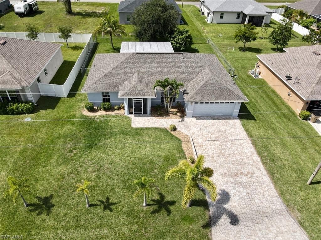 2222 NE 34th ST CAPE CORAL, FL 33909