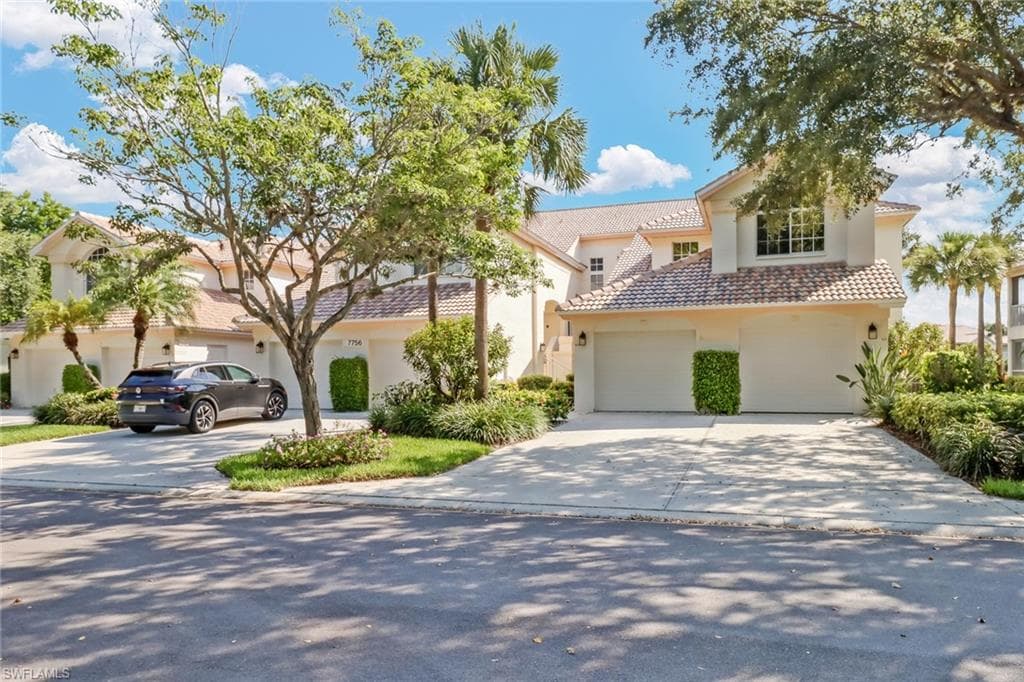 7756 Gardner DR 203 NAPLES, FL 34109