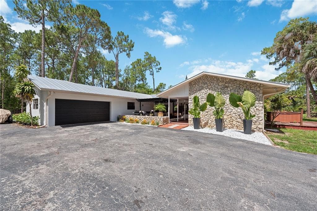 4785 11th AVE SW NAPLES, FL 34116