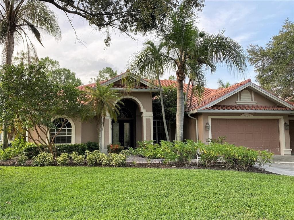 9937 Clear Lake CIR NAPLES, FL 34109