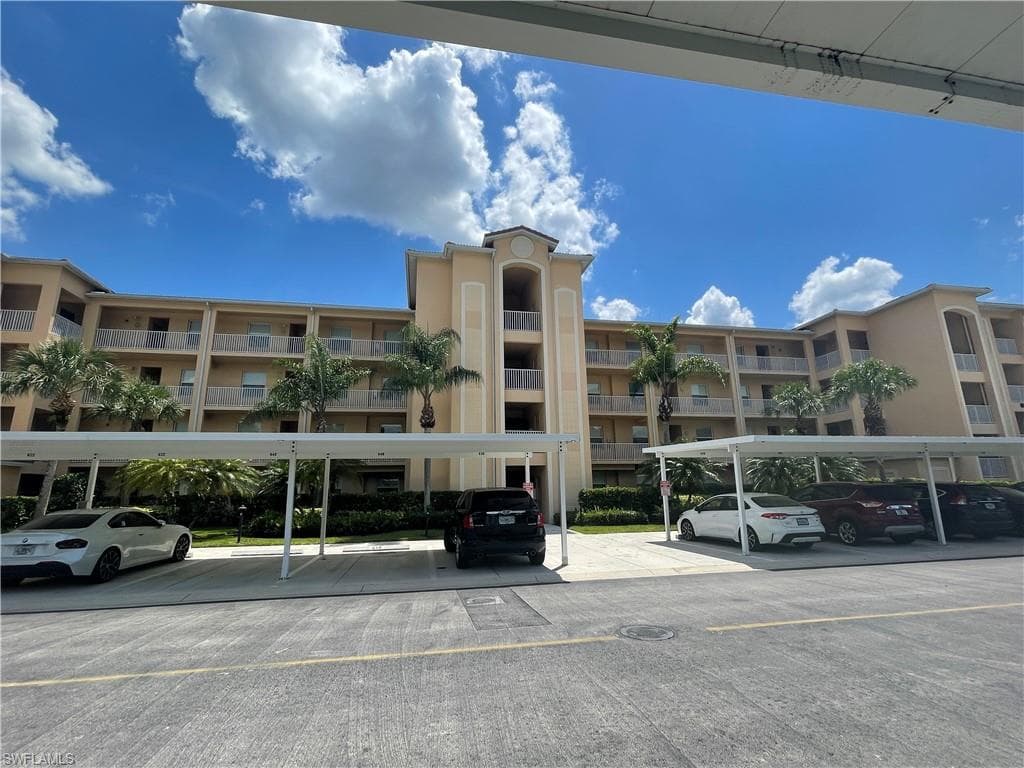 8550 Kingbird LOOP 635 ESTERO, FL 33967