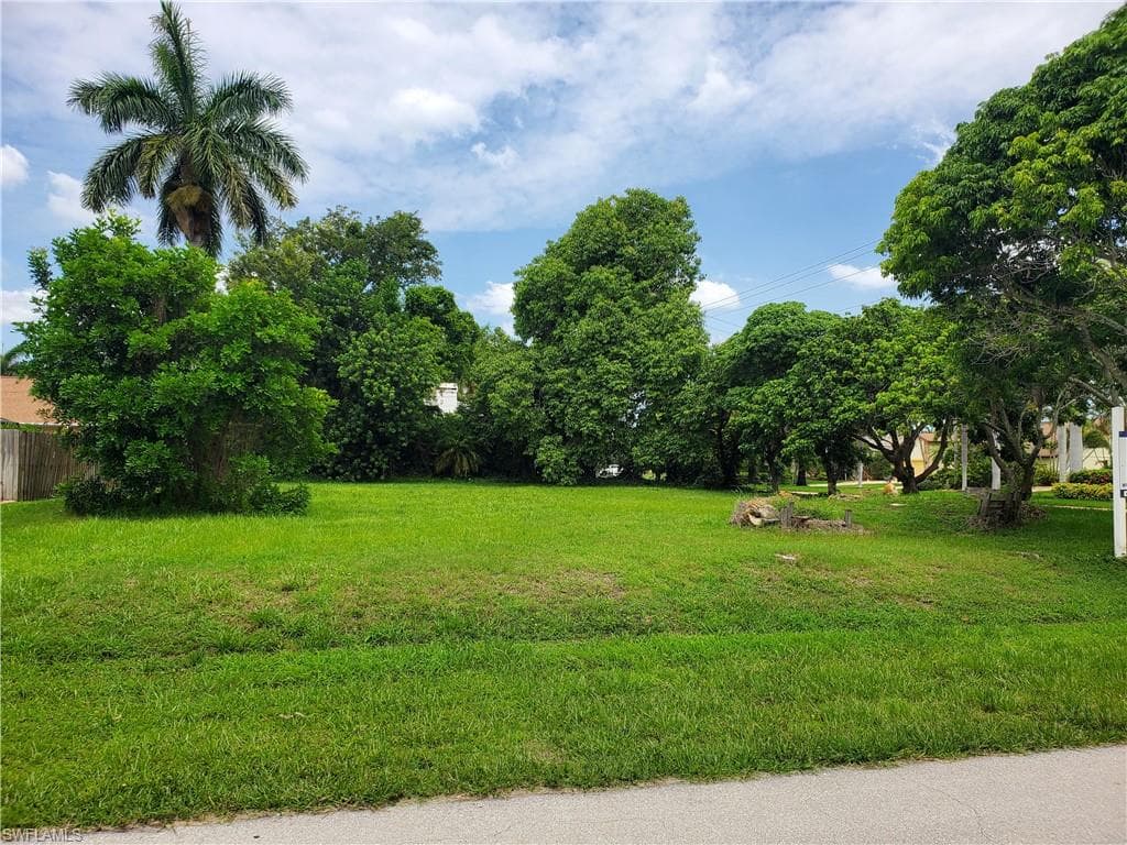 5502 SW 14th AVE CAPE CORAL, FL 33914