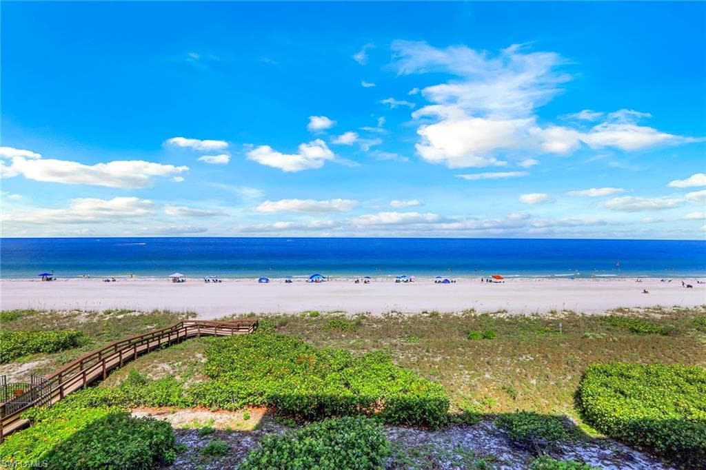 780 Collier BLVD 404 MARCO ISLAND, FL 34145
