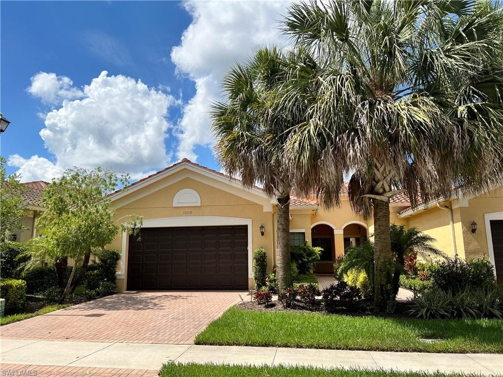 13358 Coronado DR NAPLES, FL 34109