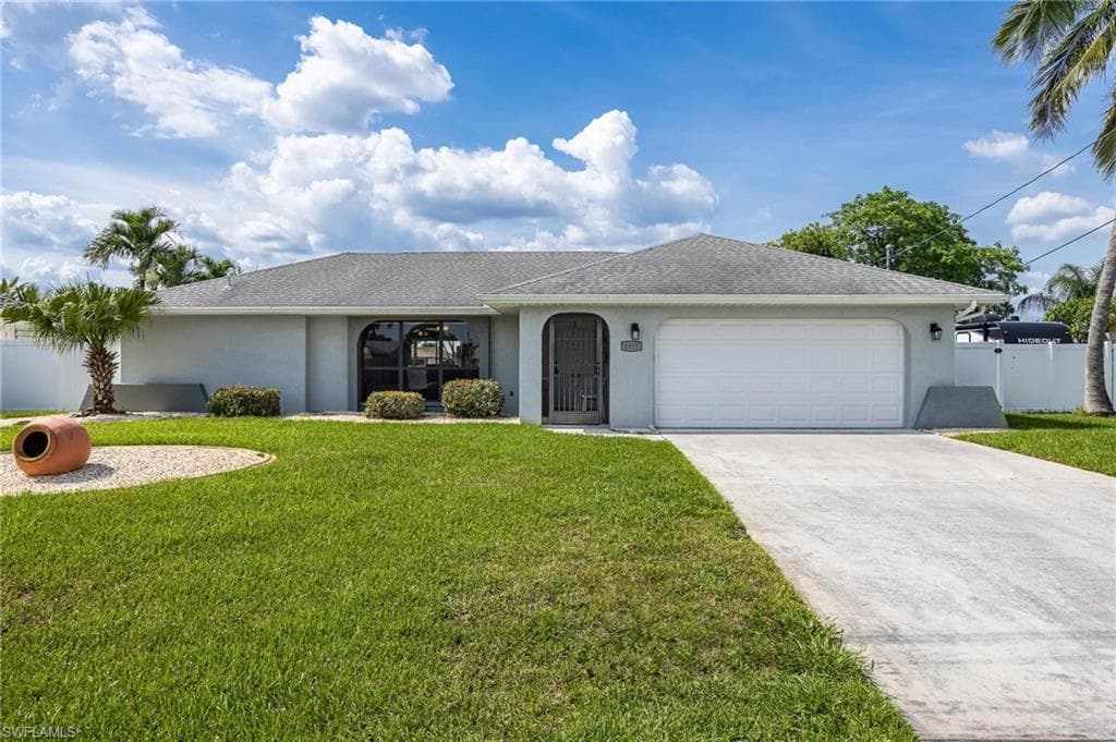 1815 SE 13th TER CAPE CORAL, FL 33990
