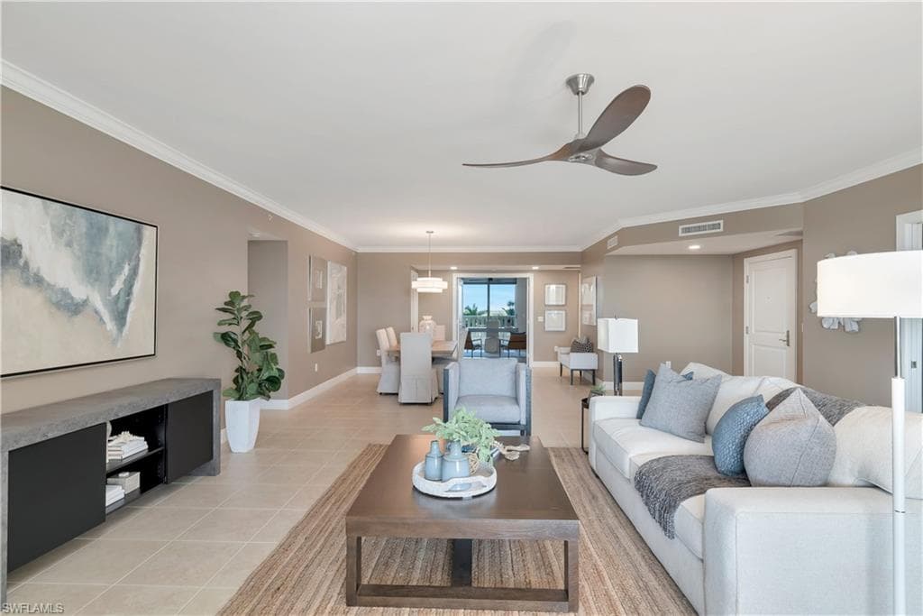 1050 Borghese LN 402 NAPLES, FL 34114