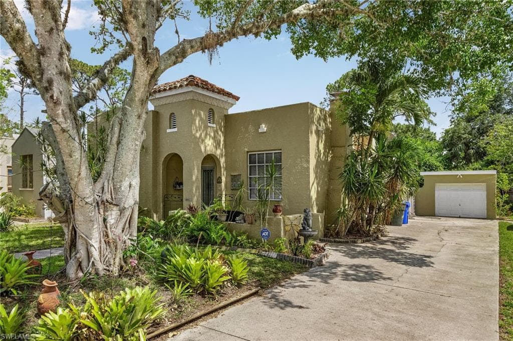 2228 Katherine ST FORT MYERS, FL 33901