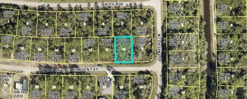 524 Sargent ST LEHIGH ACRES, FL 33972