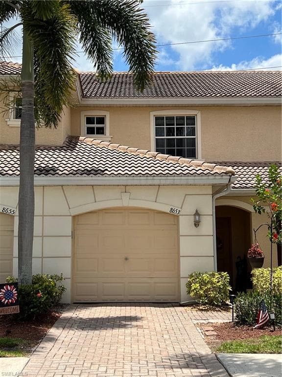 8653 Athena CT LEHIGH ACRES, FL 33971