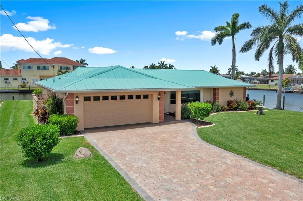 4942 Santa Monica CT CAPE CORAL, FL 33904