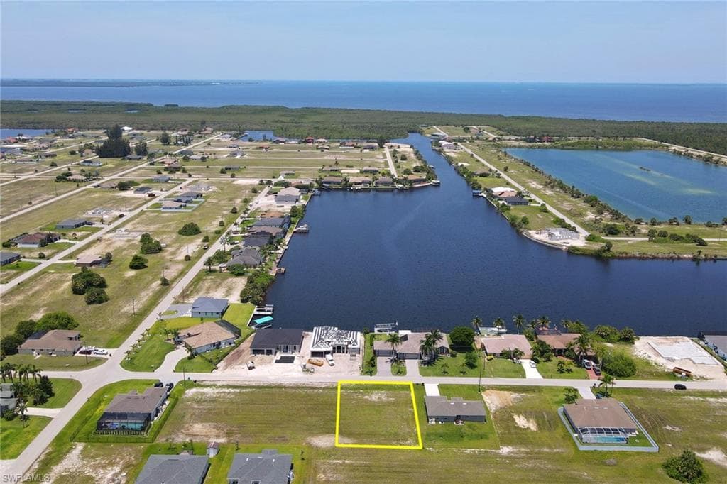 3515 NW 42nd AVE CAPE CORAL, FL 33993