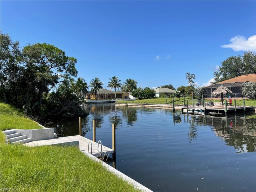 4302 SW 5th AVE CAPE CORAL, FL 33914