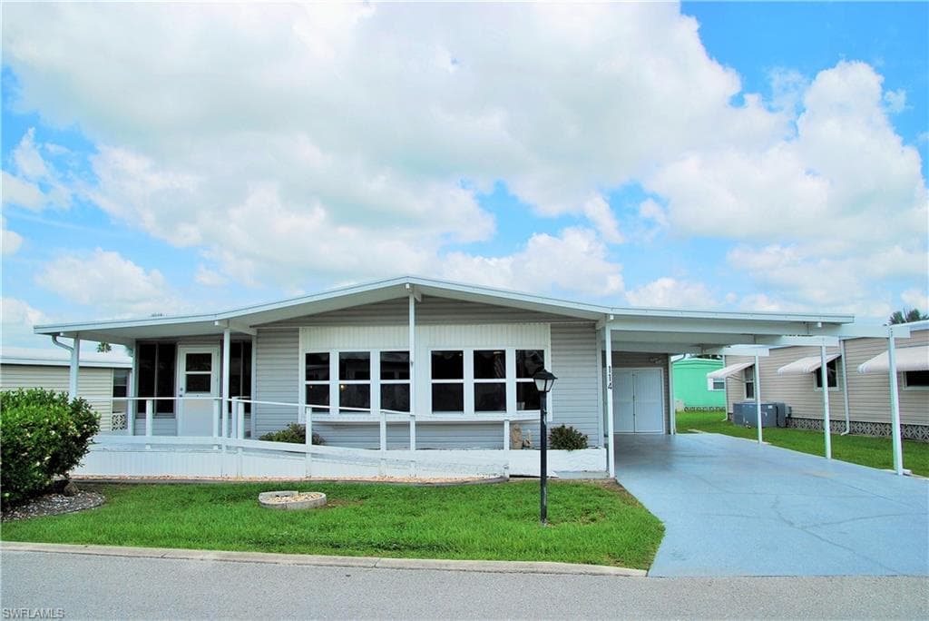 114 Snead DR NORTH FORT MYERS, FL 33903