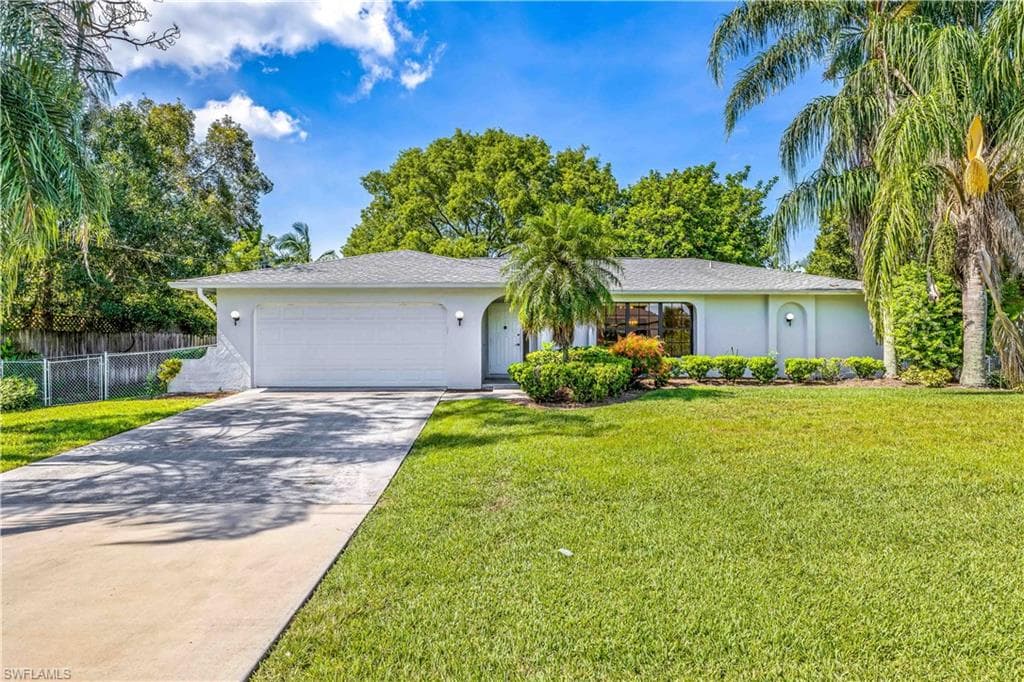 6672 Fairview ST FORT MYERS, FL 33966