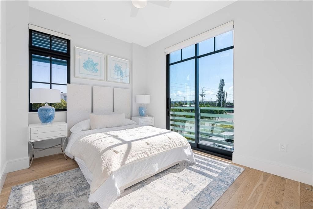 101 8th ST S 201 NAPLES, FL 34102