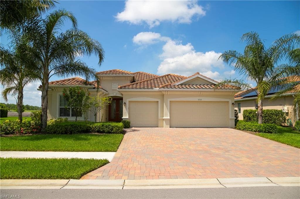 2163 Vermont LN S NAPLES, FL 34120