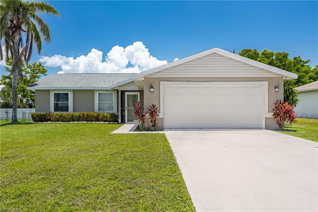 3915 SW 1st AVE CAPE CORAL, FL 33914