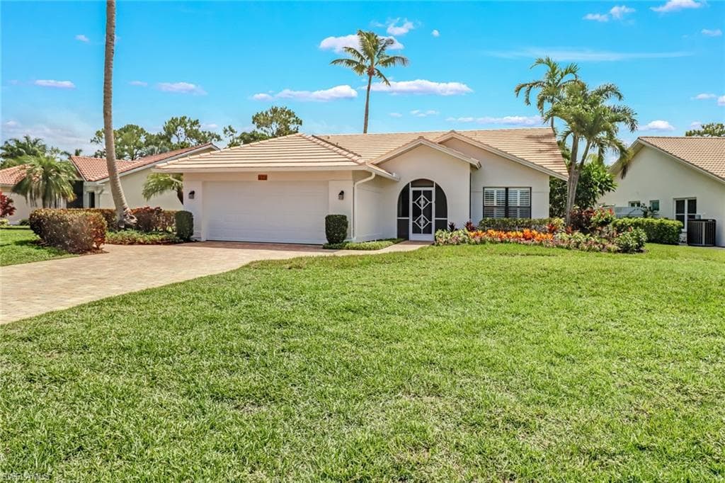 175 Kings WAY NAPLES, FL 34104