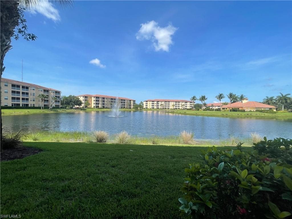 8570 Kingbird LOOP 518 ESTERO, FL 33967