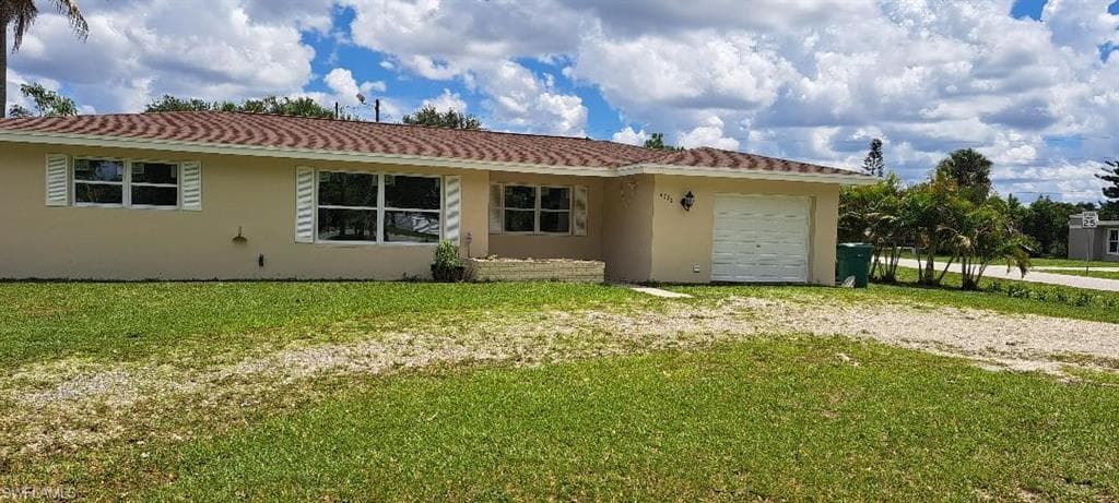 4720 Catalina DR NAPLES, FL 34112