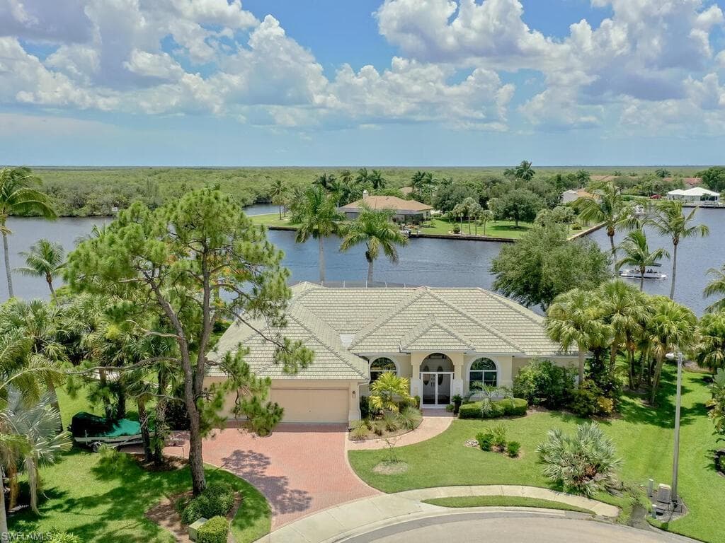 120 Wilderness Cay NAPLES, FL 34114