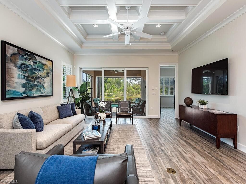 7104 DOMINICA DR NAPLES, FL 34113