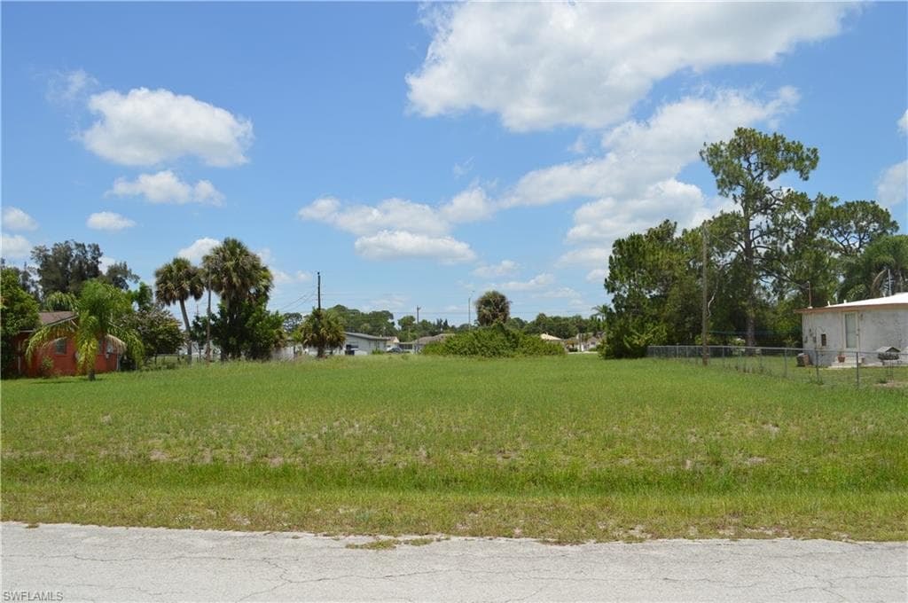 750 Gerald AVE LEHIGH ACRES, FL 33936