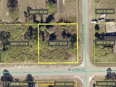 300 W 17th ST LEHIGH ACRES, FL 33972